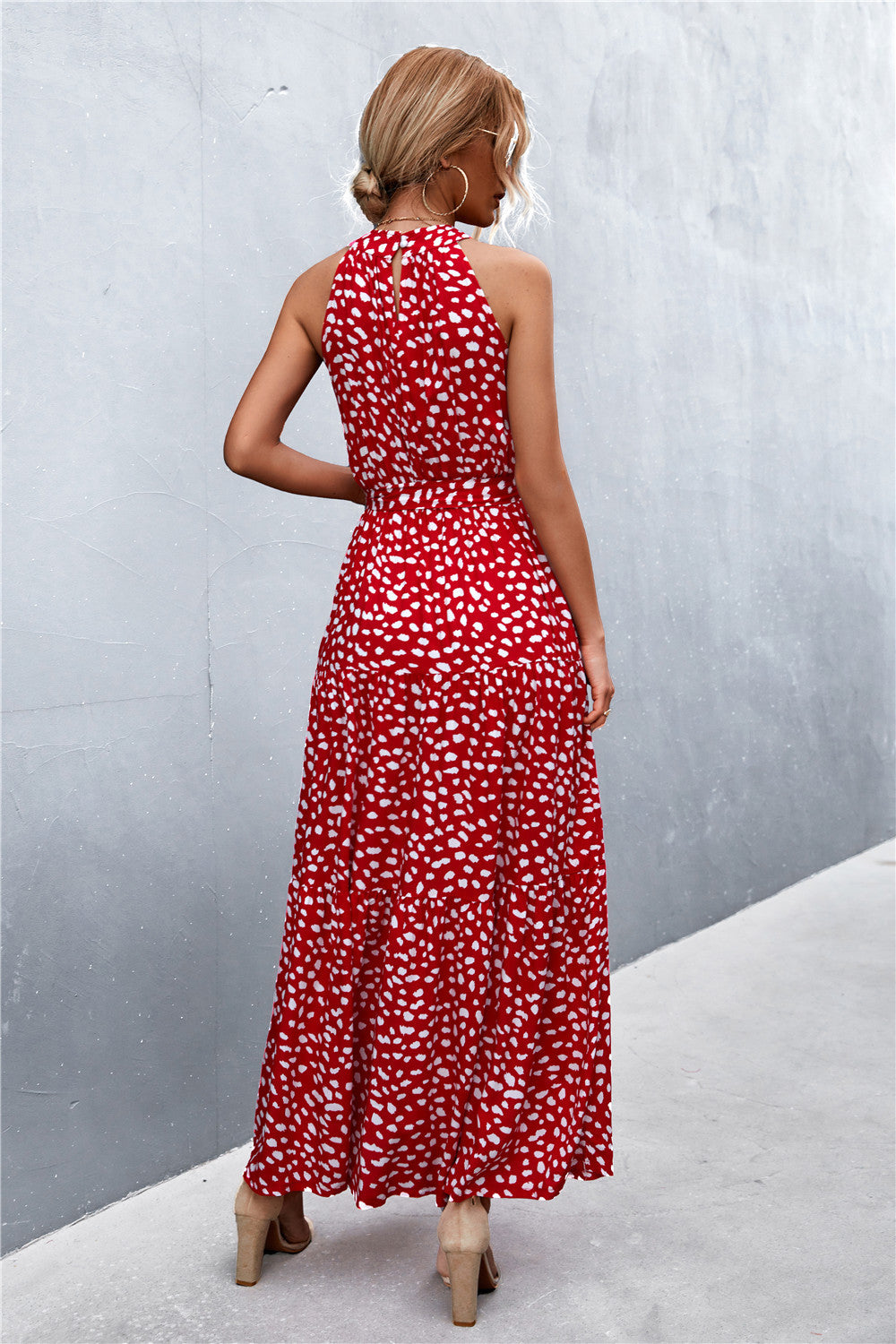 SLEEVELESS TIE WAIST MAXI DRESS